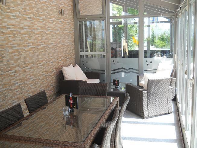 Hotel Papillon Lappersdorf  Bagian luar foto