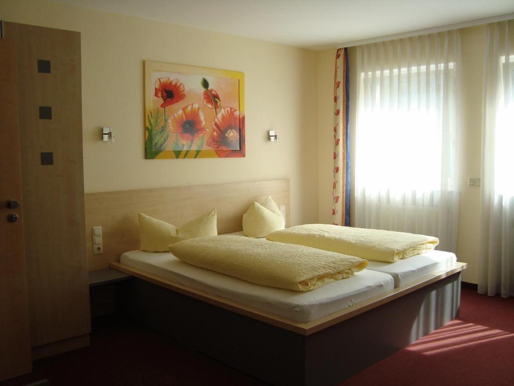 Hotel Papillon Lappersdorf  Bagian luar foto