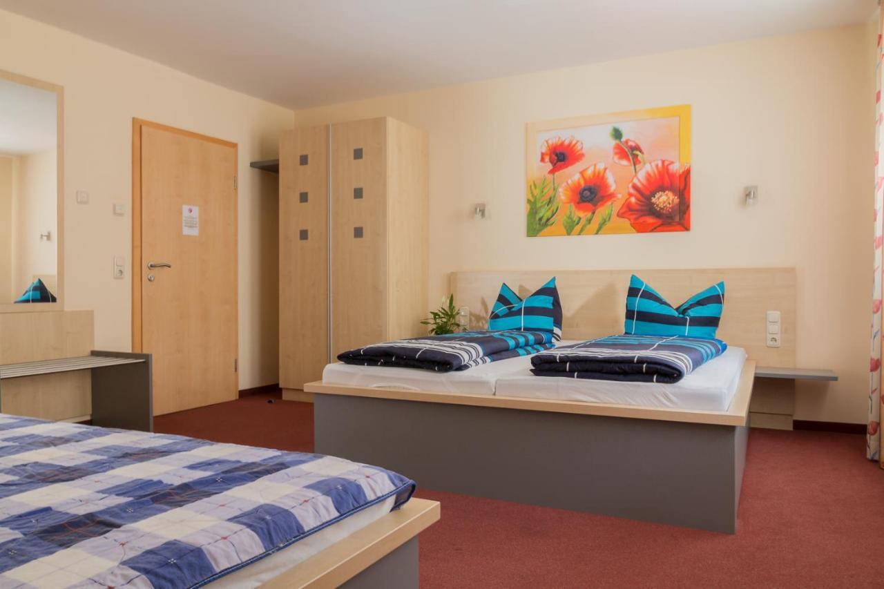 Hotel Papillon Lappersdorf  Bagian luar foto