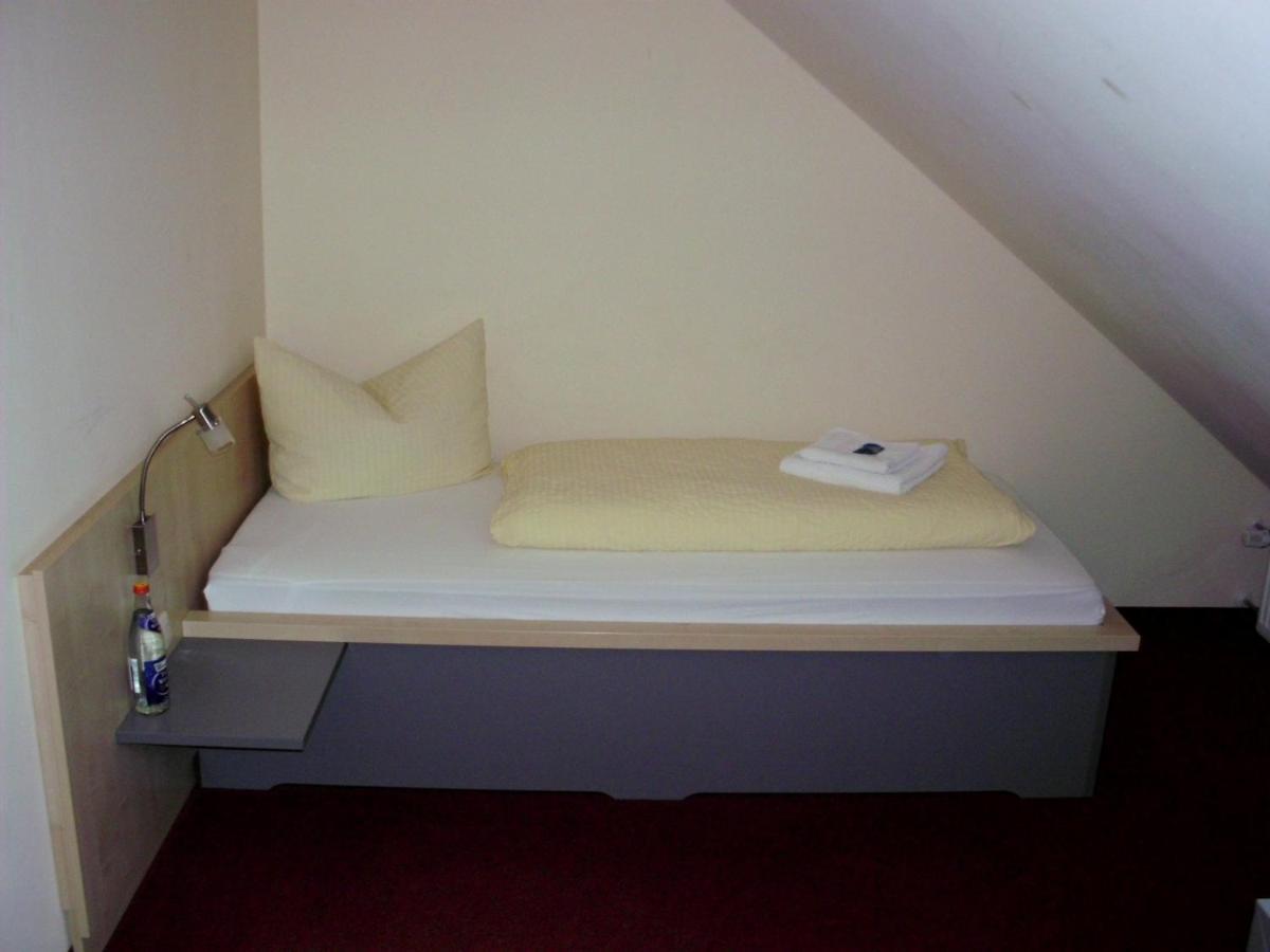 Hotel Papillon Lappersdorf  Bagian luar foto